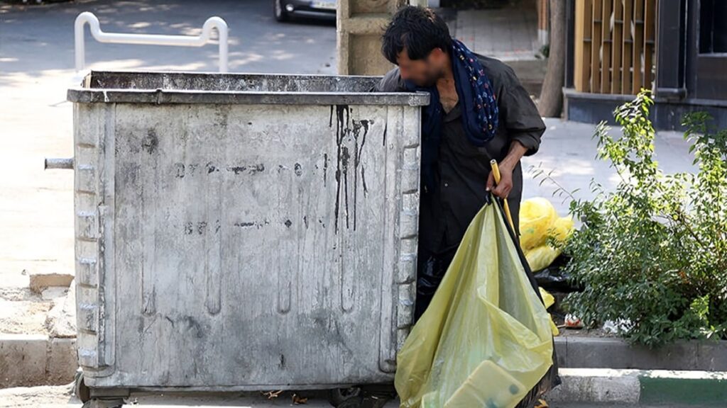الاقتصاد الإيراني یتجهنحو الدمار مع "تعرض الحكام لقضمة الصقيع"