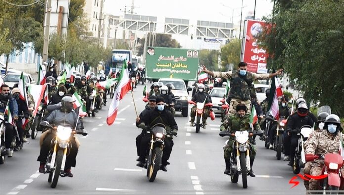 حرس النظام الإيراني ينظم مناورات ضخمة في طهران وسط مخاوف من انتفاضة شعبية