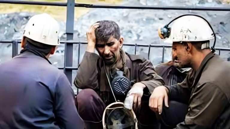 الأجور المتدنية للعمال في إيران: انعكاسٌ لاستغلالٍ ممنهج