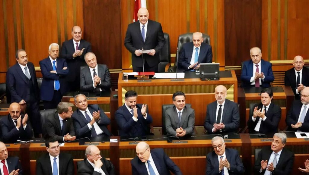 تراجع قوة حزب الله مع انتخاب لبنان رئيسًا جديدًا، مما يضعف نفوذ النظام الإيراني