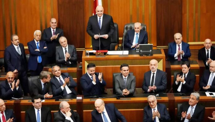 تراجع قوة حزب الله مع انتخاب لبنان رئيسًا جديدًا، مما يضعف نفوذ النظام الإيراني