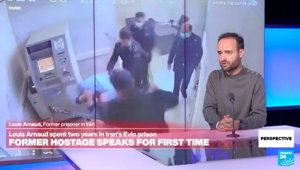 رهينة فرنسي يروي تجاربه المروعة في سجن إيفين بإيران 