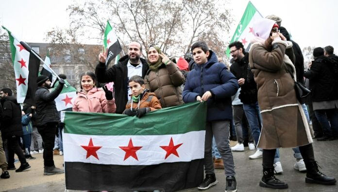 تبخّر دعاية خامنئي وسط انتقادات لحملة طهران في سوريا