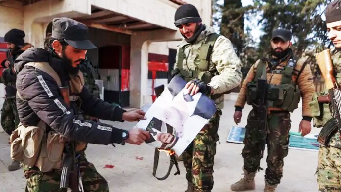 إيران تركت عتاداً كبيراً في سوريا بعد انهيار نظام الأسد وفرار قواتها