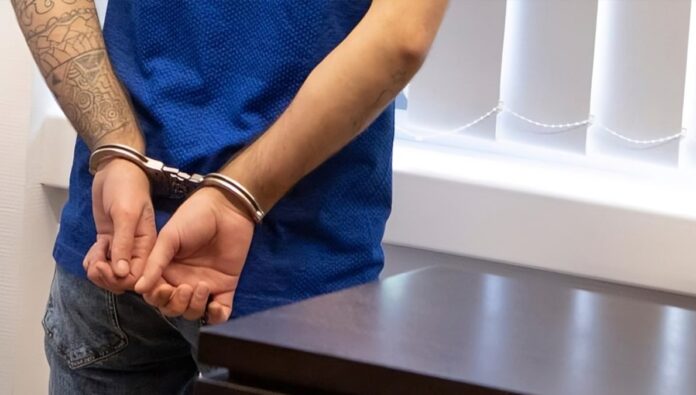 الأزمة الاقتصادية وارتفاع معدلات الجريمة: قلق متزايد في إيران