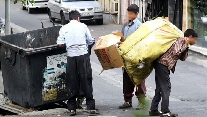 إيران تغرق في الأزمة الاقتصادية: ارتفاع تكاليف المعيشة وتفاقم سوء التغذية