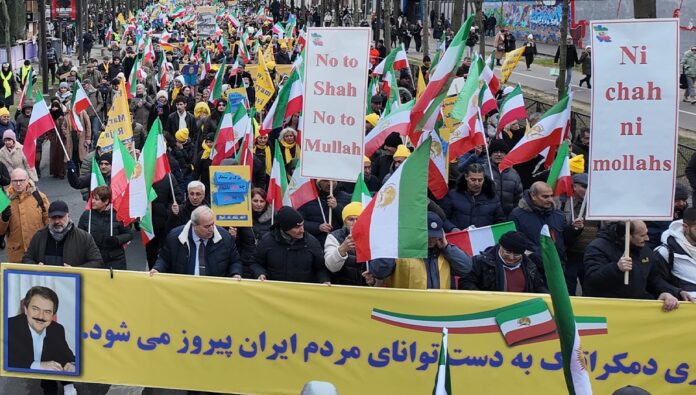 إيران على أعتاب تحول سياسي تاريخي