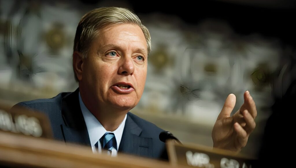 ليندسي غراهام: إذا أردتم المفاوضة مع النظام الإيراني على برنامجه النووي فليكن على غرار النموذج الليبي