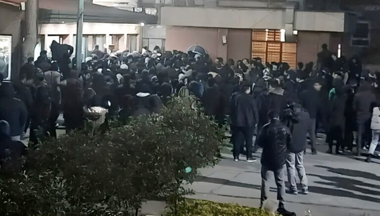 فوكس نيوز: الطلاب الإيرانيون يواصلون الاحتجاج لليوم الثاني على التوالي