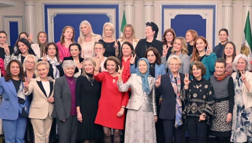 ضرورة التنظيم: الرسالة الرئيسية من مؤتمر "النساء، قوة التغيير"