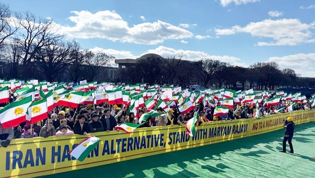 بريتبارت:مظاهرة للمقاومة الإيرانية في واشنطن
