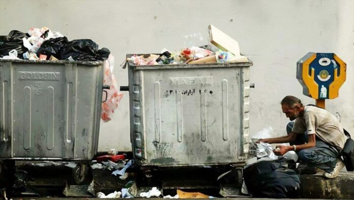 أزمة معيشية خانقة في إيران: تضخّم يتجاوز ٥٠٪‏ وارتفاع كبير في أسعار الطاقة والنقل