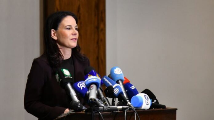 وزيرة الخارجية الألمانية: إيران تنتهك السيادة السورية ومتورطة في أحداث الساحل