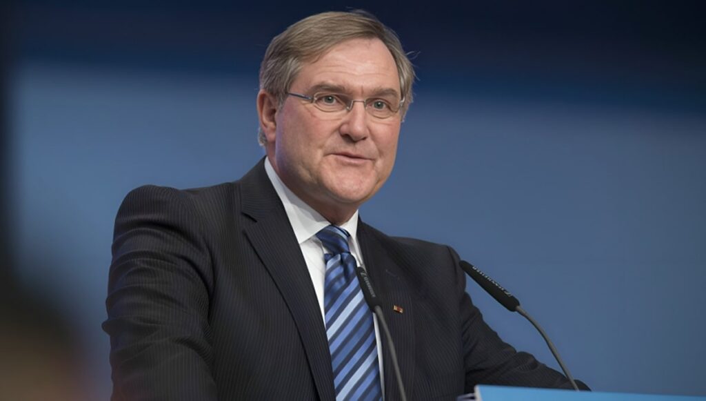 وزير الدفاع الألماني الأسبق: البحث عن استراتيجية ذكية – الخطر من طهران