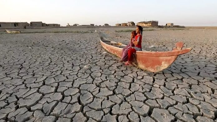 كارثة بيئية: تدمير المستنقعات والسهول والبحيرات في إيران