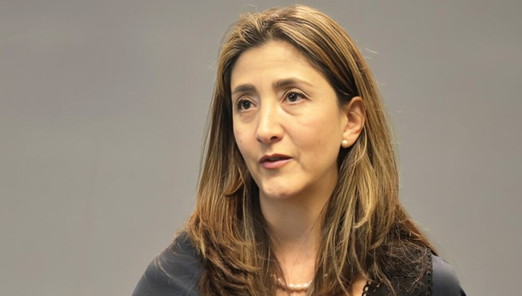 إينغريد بيتانكور: المقاومة الإيرانية هي أول حركة في العالم تقودها النساء في صميم القيادة