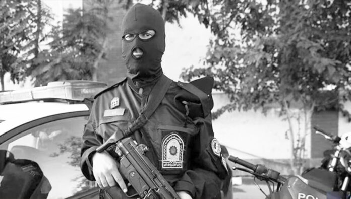  إصابة عمال بلدية تكاب برصاص قوات الأمن وسط تصاعد الاحتجاجات العمالية في إيران