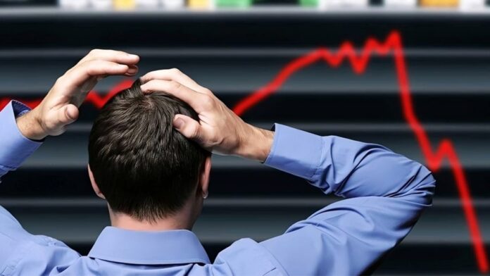 إيران والأزمة الاقتصادية الخانقة: كيف قادت سياسات النظام الإيراني البلاد إلى هذا المصير؟