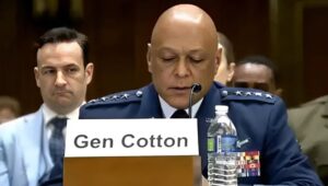 مجلس الشيوخ الأمريكي: الجنرال كاتن يحذر من تسارع أنشطة إيران النووية