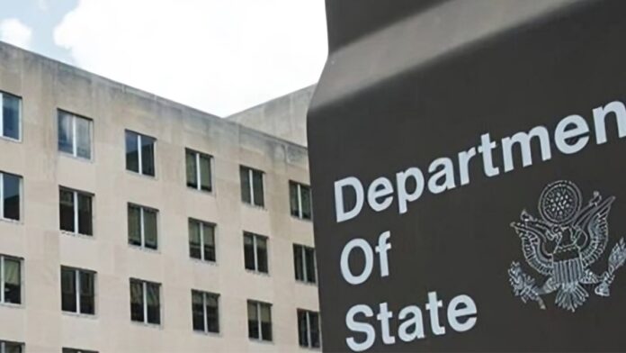 الولايات المتحدة تفرض عقوبات على ثلاثة مسؤولين إيرانيين بتهمة 