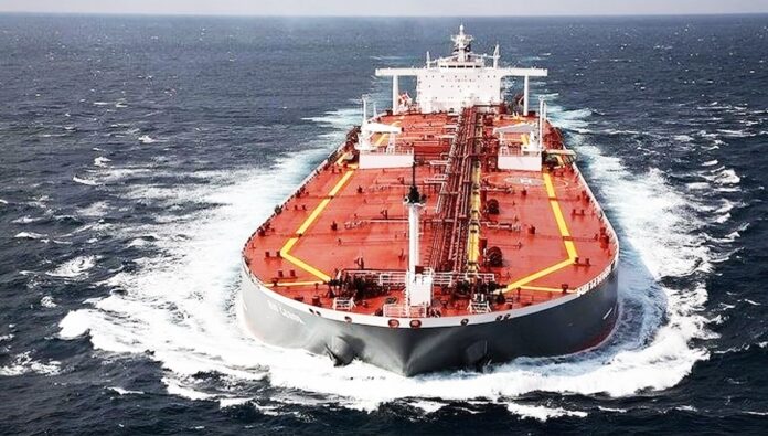 رويترز: الولايات المتحدة تدرس خطة لتفتيش ناقلات النفط التابعة للنظام الإيراني