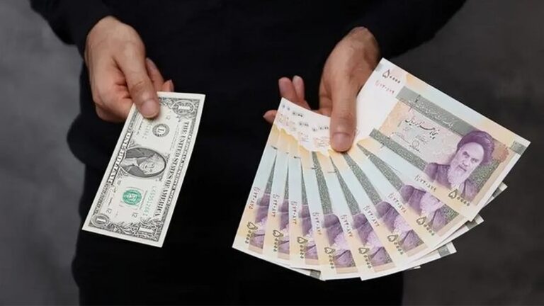 انهيار الريال الإيراني ومخاوف من اضطرابات شعبية