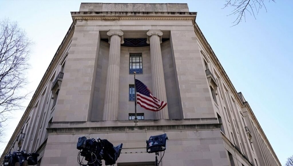 وزارة العدل الأمريكية تطالب بمصادرة 47 مليون دولار من عائدات نفط النظام الإيراني