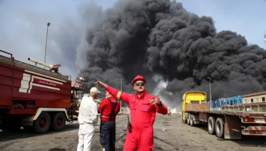 كارثة بندر عباس: النظام يدفن الحقائق… ومراسلو قناة المقاومة يكسرون الصمت