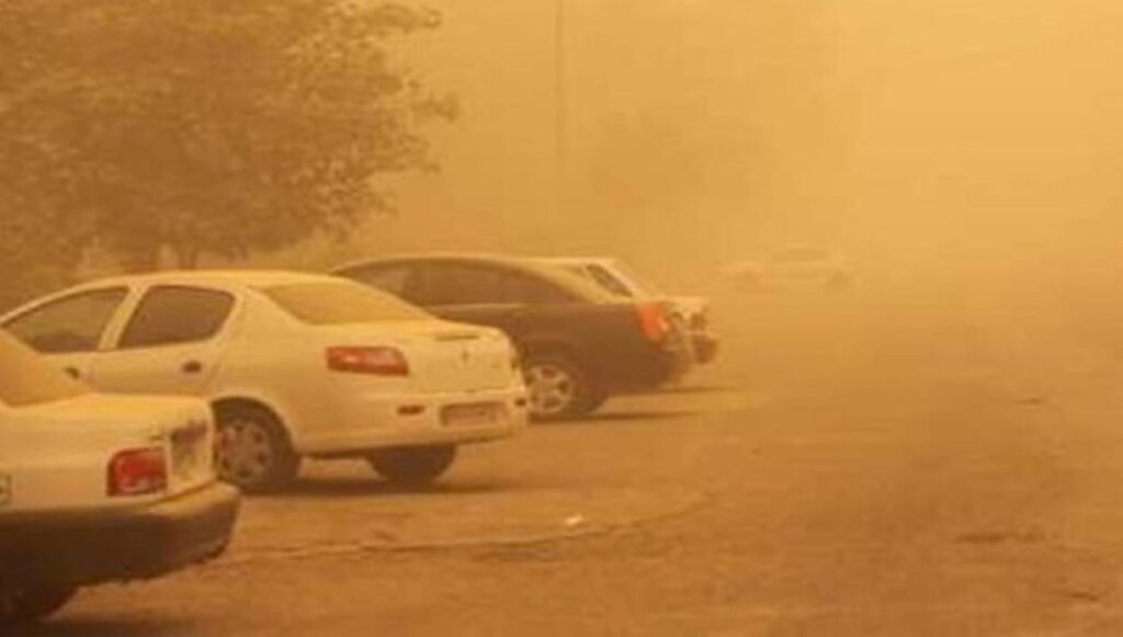 عاصفة التراب في إيران: حين يتحوّل الهواء إلى سلاح صامت بيد نظام عاجز وفاسد