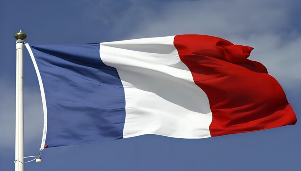 فرنسا تحذّر: لا تردّد في إعادة العقوبات على إيران إذا انهارت المفاوضات