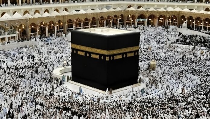 السعودية تعلق إصدار تأشيرات الإيرانيين وسط تصاعد التوترات بشأن أمن الحج 