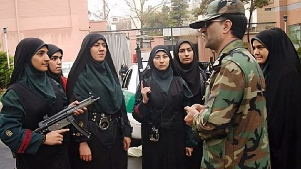 النظام الإيراني يُحوِّل التعليم إلى أداة قمع: هجومٌ جديد ضد الجيل الشاب