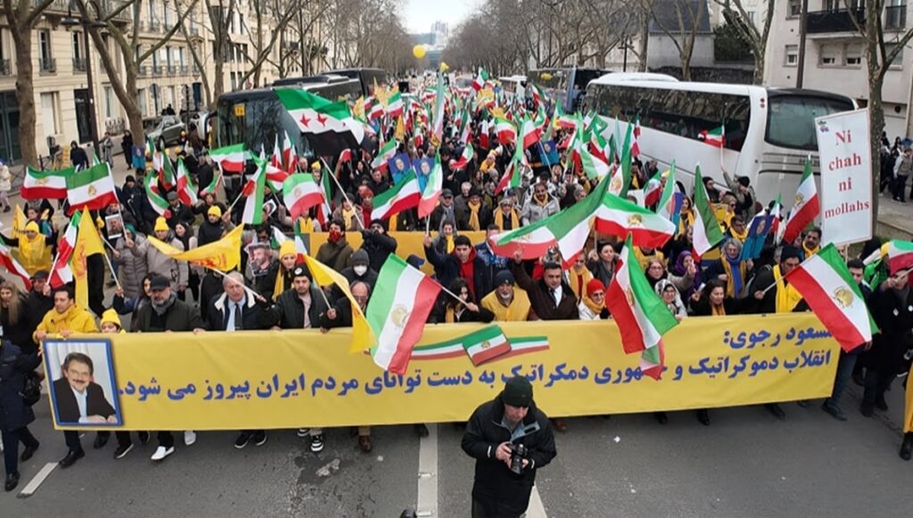 النظام الإيراني لا يريد التفاوض ويسعى لامتلاك القنبلة النووية