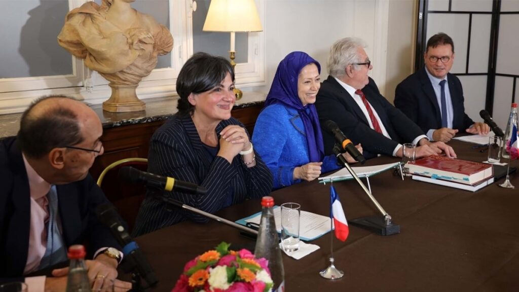 مريم رجوي في مؤتمر بالبرلمان الفرنسي: الحل النهائي لإنقاذ المنطقة والعالم ..هو تغيير النظام على يد الشعب والمقاومة الإيرانية