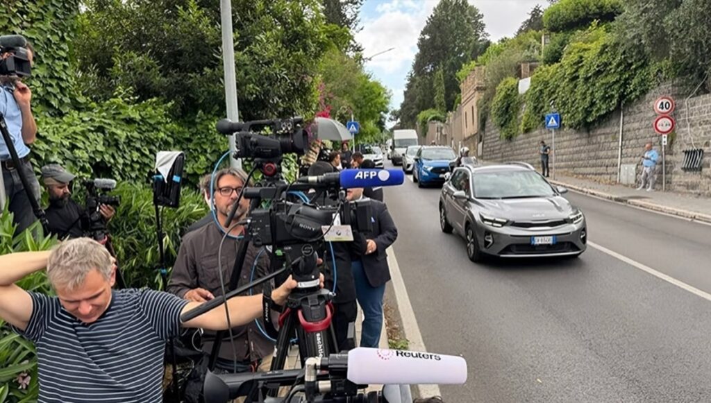 مفاوضات روما: الجمود النووي مستمر وتصريحات متناقضة تكشف المأزق