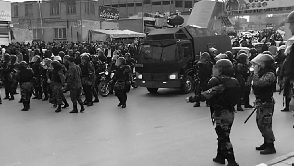 تصاعد المقاومة يفضح إرهاب حرس النظام الإيراني ويثير رعبه من التصنيف الدولي