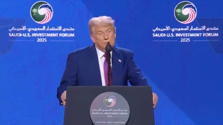 ترامب: إذا رفضت إيران غصن الزيتون، ستواجه ضغطًا ساحقًا وتصفير صادرات النفط