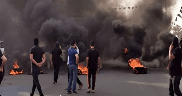 انفجار الغضب الشعبي في إيران بسبب انقطاعات الكهرباء وارتفاع أسعار الوقود 