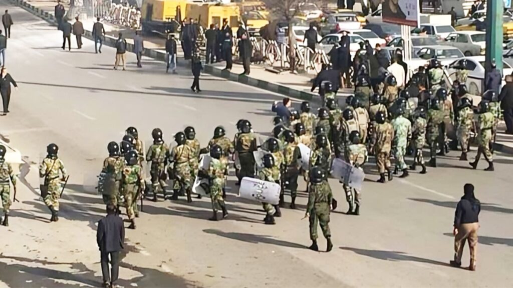 القمع المنهجي للشعب الإيراني خلال انتفاضة 2022: اعترافات تكشف حجم الجرائم