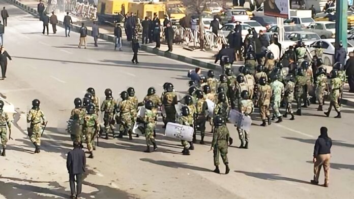 القمع المنهجي للشعب الإيراني خلال انتفاضة 2022: اعترافات تكشف حجم الجرائم