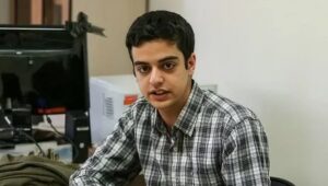 مخاوف على مصير السجين السياسي علي يونسي بعد نقله قسراً في ظل أجواء الحرب