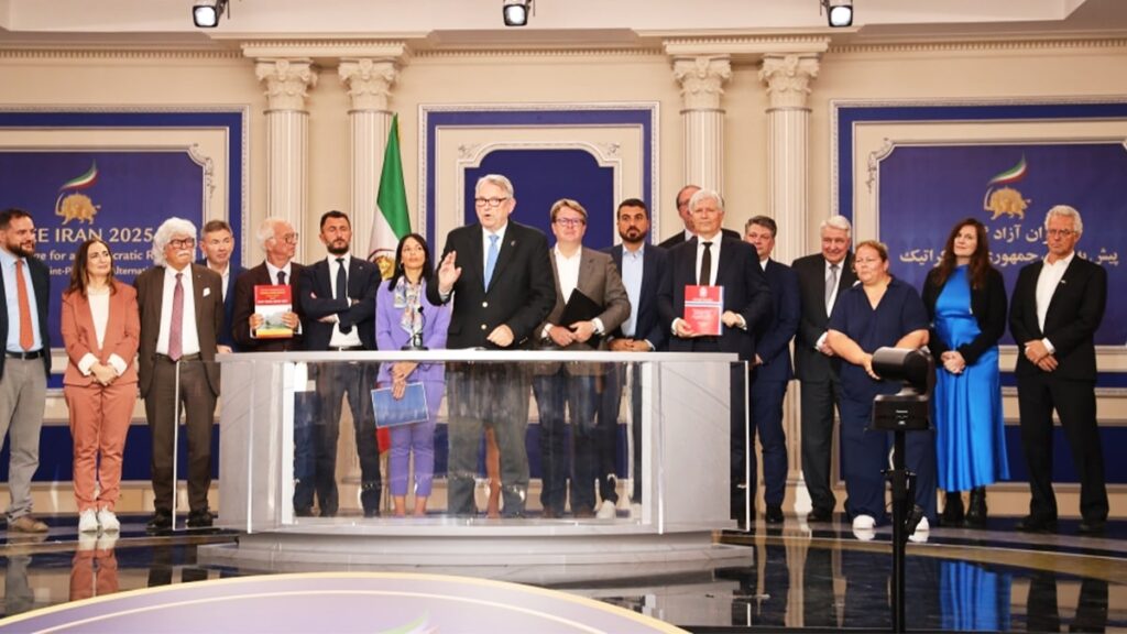 مؤتمر "إيران الحرة 2025": صرخة من أجل الديمقراطية وتأكيد على جاهزية المقاومة لقيادة التغيير