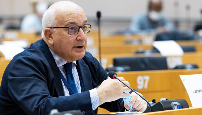 خافيير زارزاليخوس: انتهى زمن الأوهام ويجب على أوروبا دعم خطة السيدة رجوي لإيران ديمقراطية