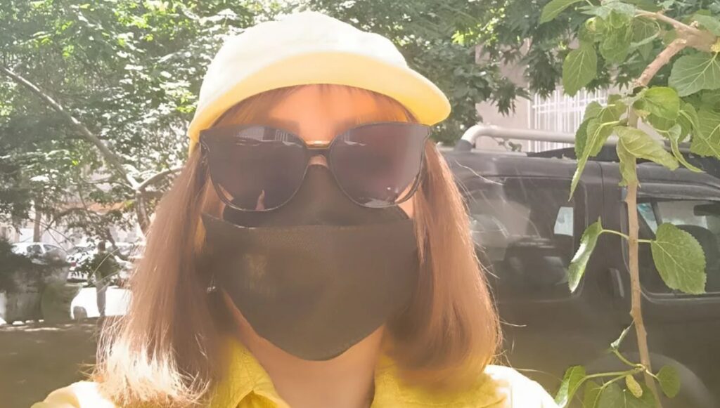 ذا صن تكشف عن وضع إيران المتفجر ومساعيها النووية عبر شهادة ناشطة من طهران