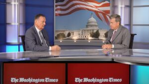 "واشنطن تايمز": الجنرال جيمس جونز يطرح رؤية جديدة للتعامل مع إيران