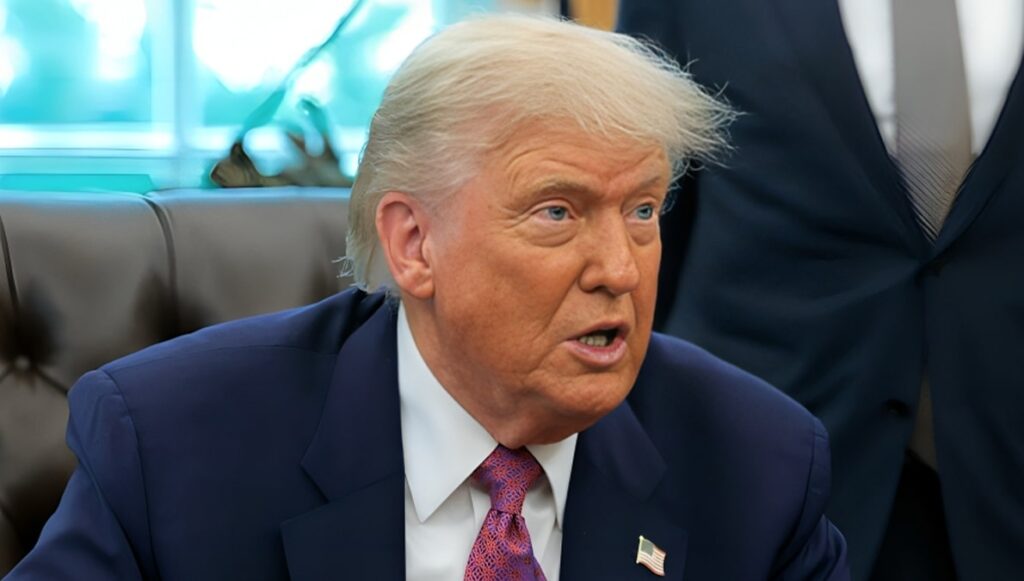 ترامب يرد على خامنئي: لماذا يكذب "الولي الفقیة" بشأن النصر؟