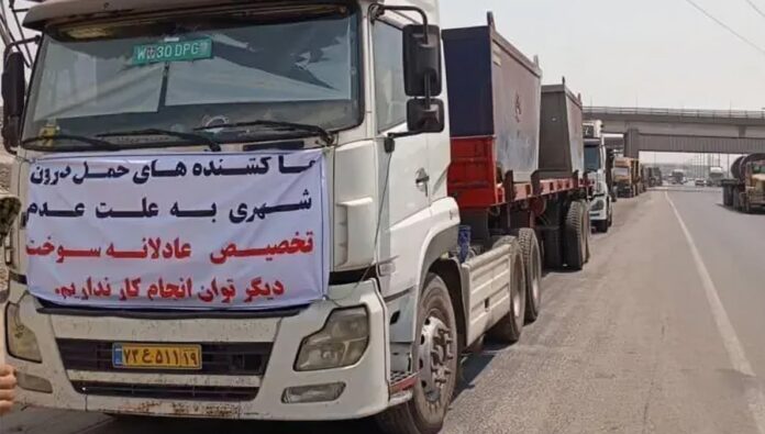 إضراب سائقي الشاحنات شرارة تفجر أزمات النظام وتوحد الشارع نحو مواجهة حاسمة