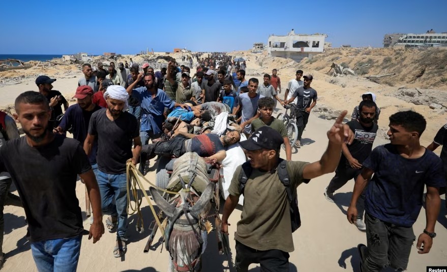 القوات الإسرائيلية تقتل ما لا يقل عن 89 شخصًا في غزة أثناء انتظارهم للحصول على الغذاء