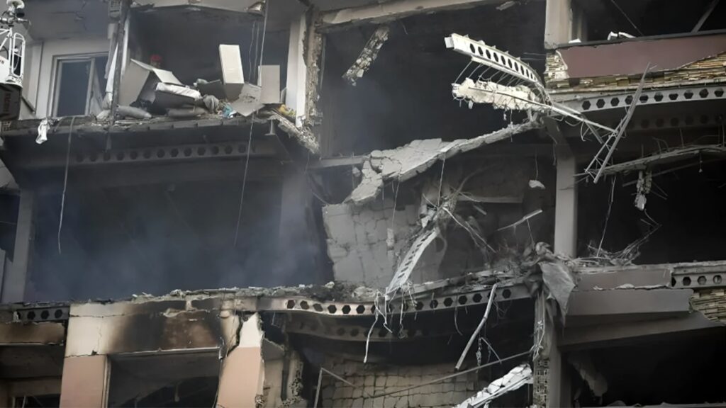 اختراق واستجواب؛ تصاعد الصراع على السلطة في إيران