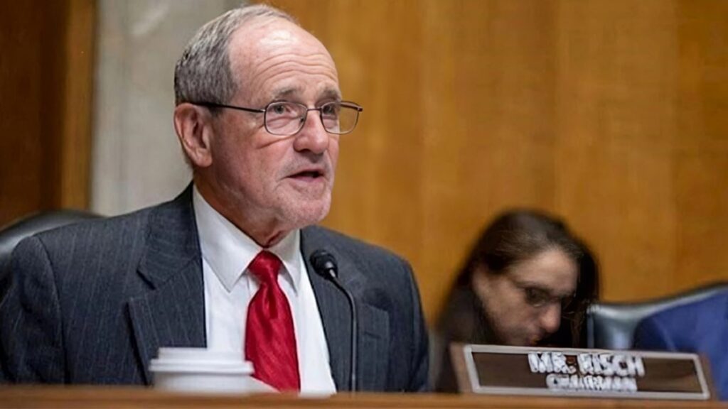 نواب مجلس الشيوخ الأمريكي لوزراء خارجية أوروبا: تفعيل آلية الزناد ضد إيران